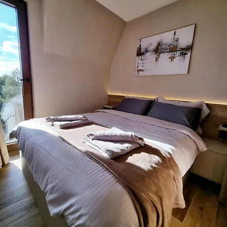 Borovi Deluxe * Divčibare