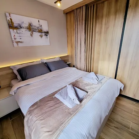 アパート Borovi Deluxe *